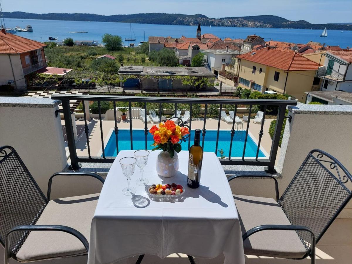 Apartments Zulim Trogir Luaran gambar
