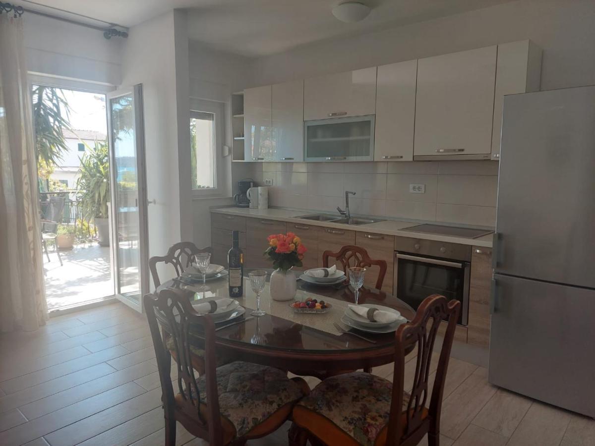 Apartments Zulim Trogir Luaran gambar