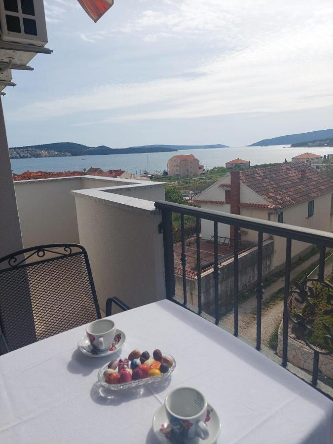 Apartments Zulim Trogir Luaran gambar