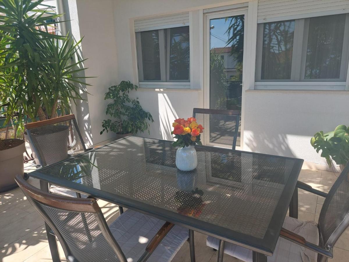 Apartments Zulim Trogir Luaran gambar