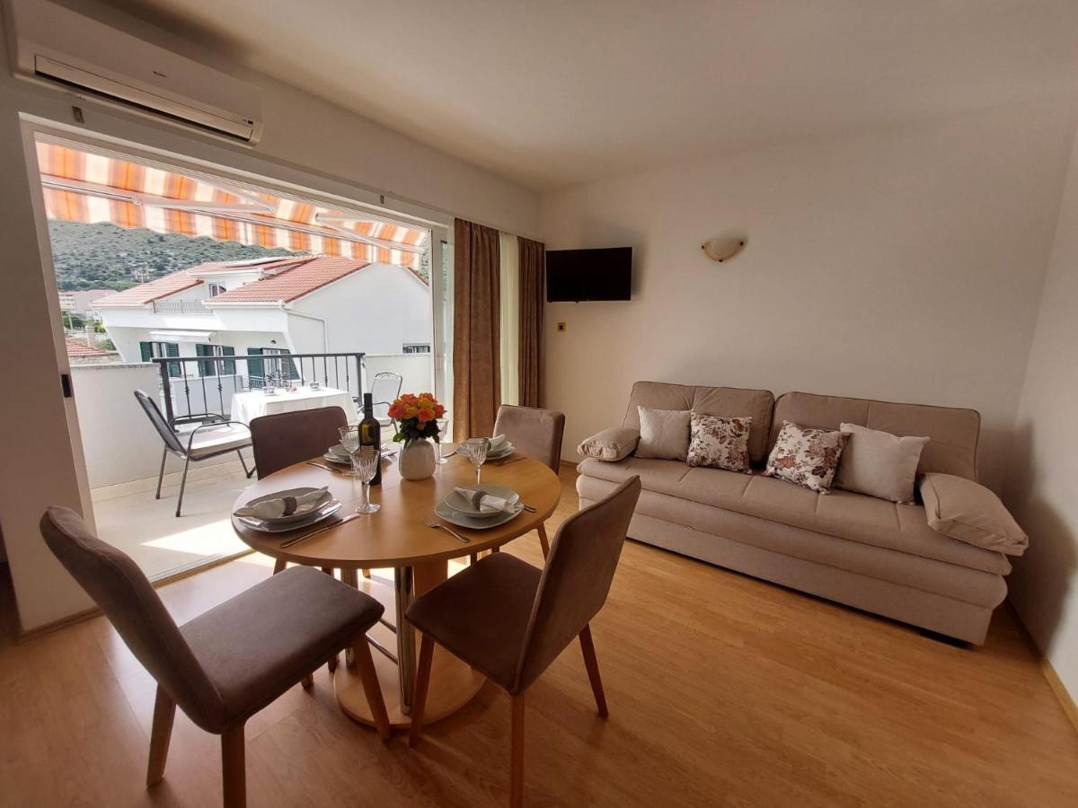 Apartments Zulim Trogir Luaran gambar