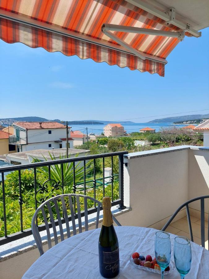 Apartments Zulim Trogir Luaran gambar