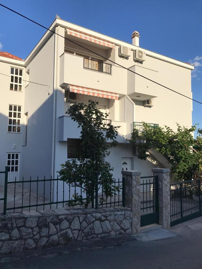 Apartments Zulim Trogir Luaran gambar